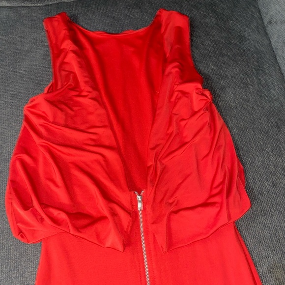 Super sexy and comfortable Red maxi dress with low cut V open back, zip up - Picture 6 of 6